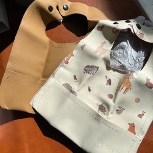 NIB 2x Gathre Bibs Menagerie & Camel
